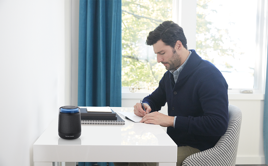 Allure Portable(アルーアポータブル) : Harman Kardon/スマート